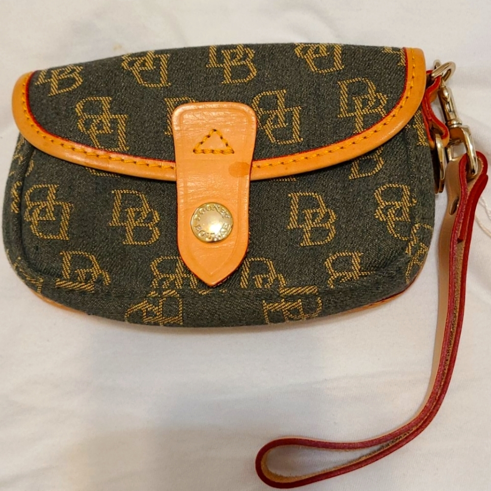 Vintage Dooney and Bourke Wristley
